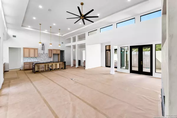 San Antonio, TX 78255,23205 Logan Canyon