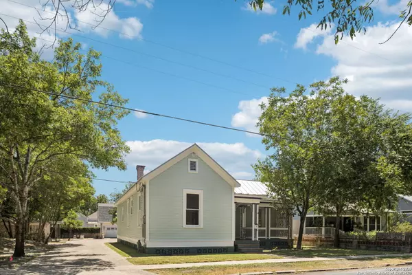 San Antonio, TX 78210,122 Leopold