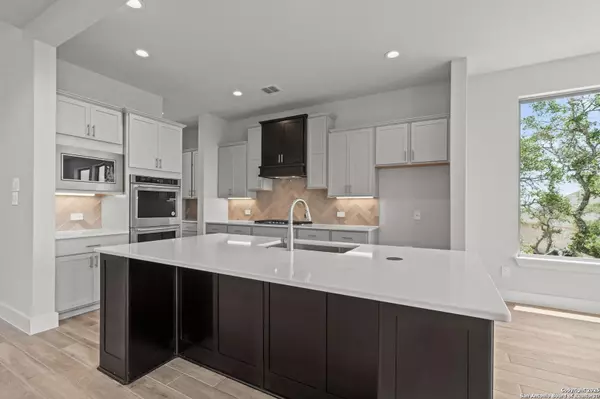 Boerne, TX 78006,225 Dulce Vista