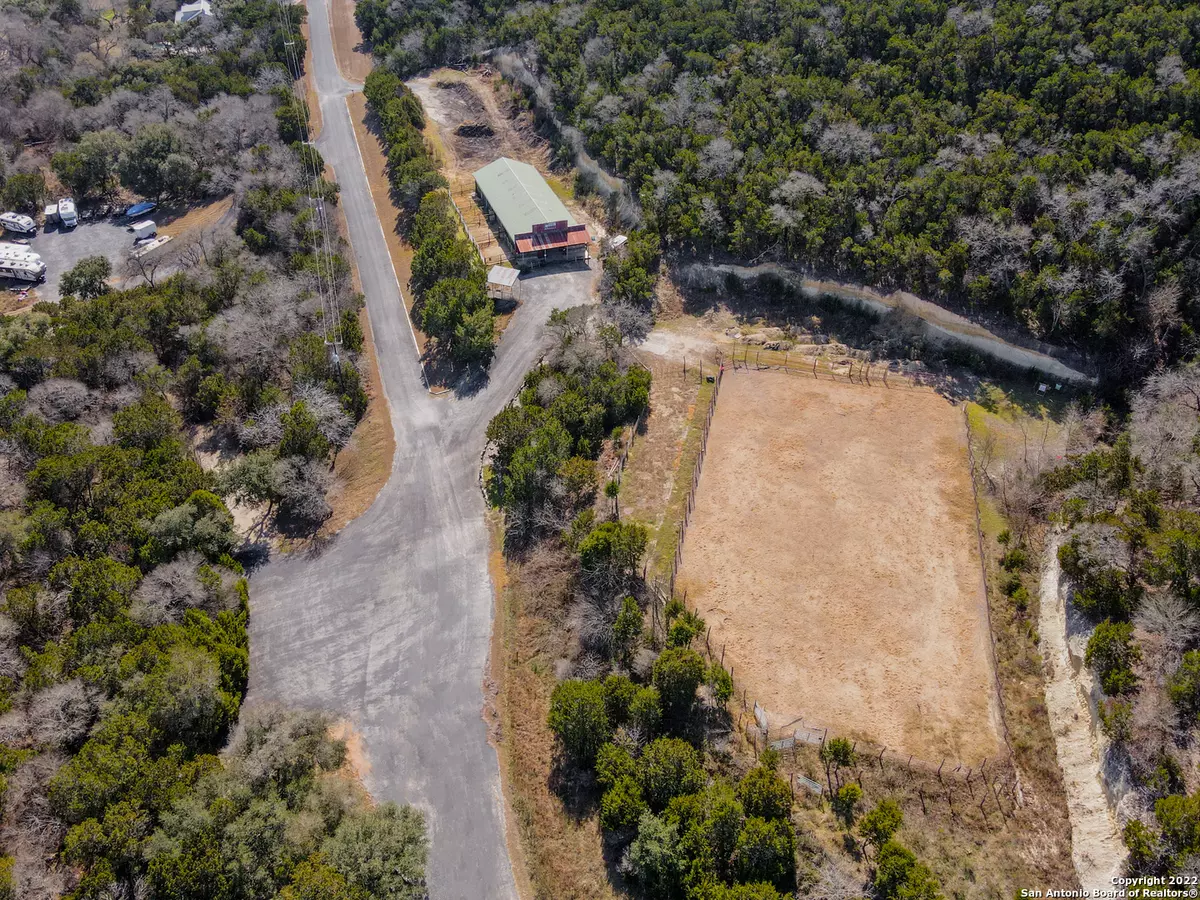 Helotes, TX 78023,437 Private Rd 1706