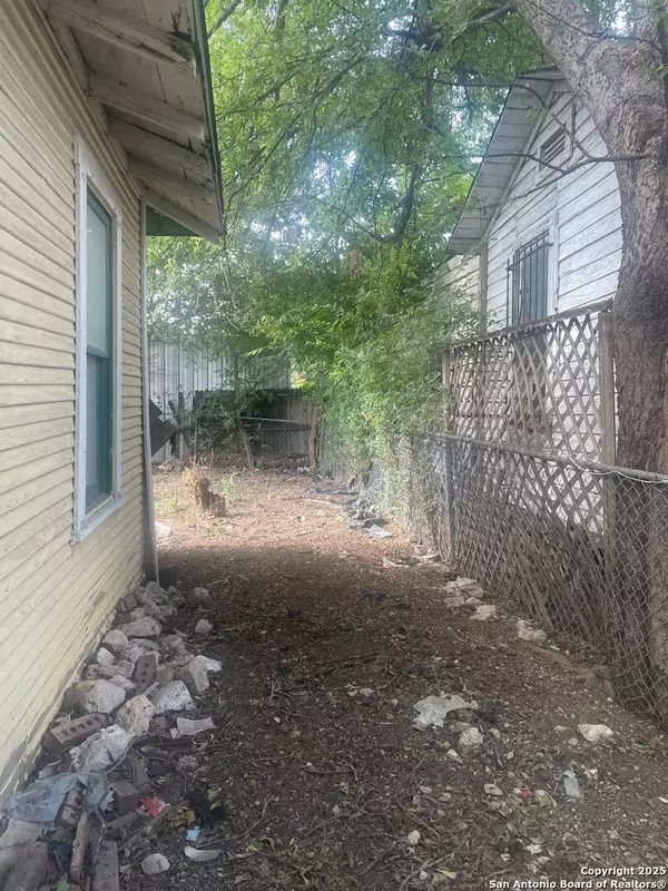 San Antonio, TX 78207,2318 san fernando