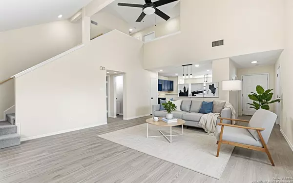 San Antonio, TX 78233,6403 Gray