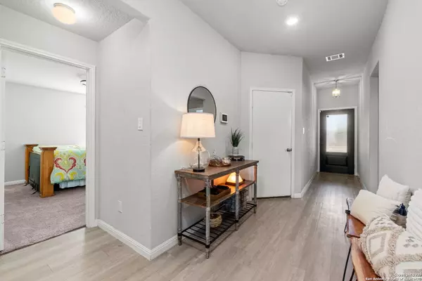 Schertz, TX 78154,12644 SAVERNE WAY