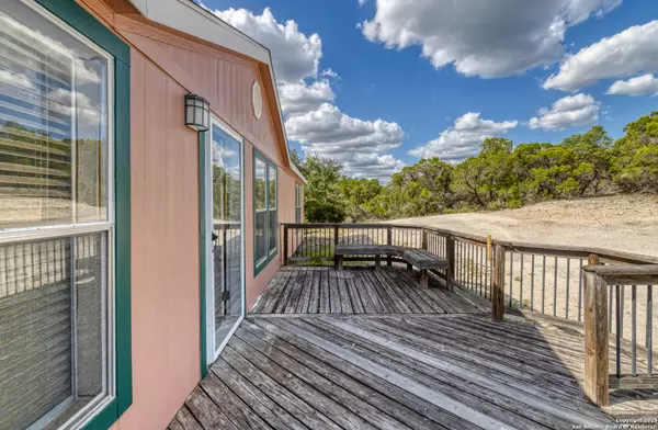 Lakehills, TX 78063,632 Ledge Rock