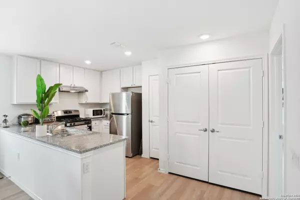 San Antonio, TX 78222-2909,4539 EMMA WAY