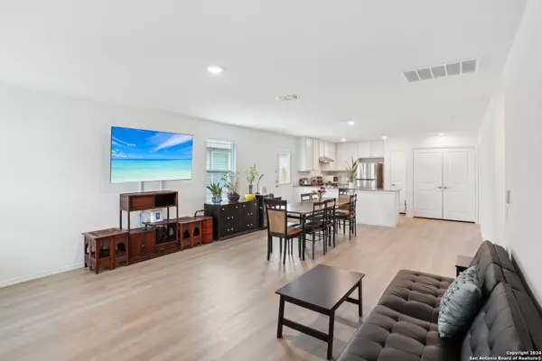 San Antonio, TX 78222-2909,4539 EMMA WAY