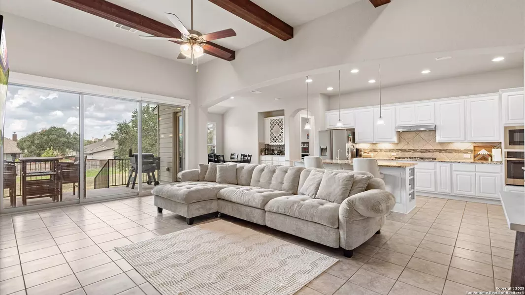 270 Lilly Bluff, Castroville, TX 78009