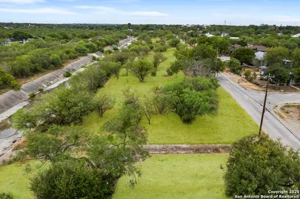 San Antonio, TX 78221,526 Ansley St