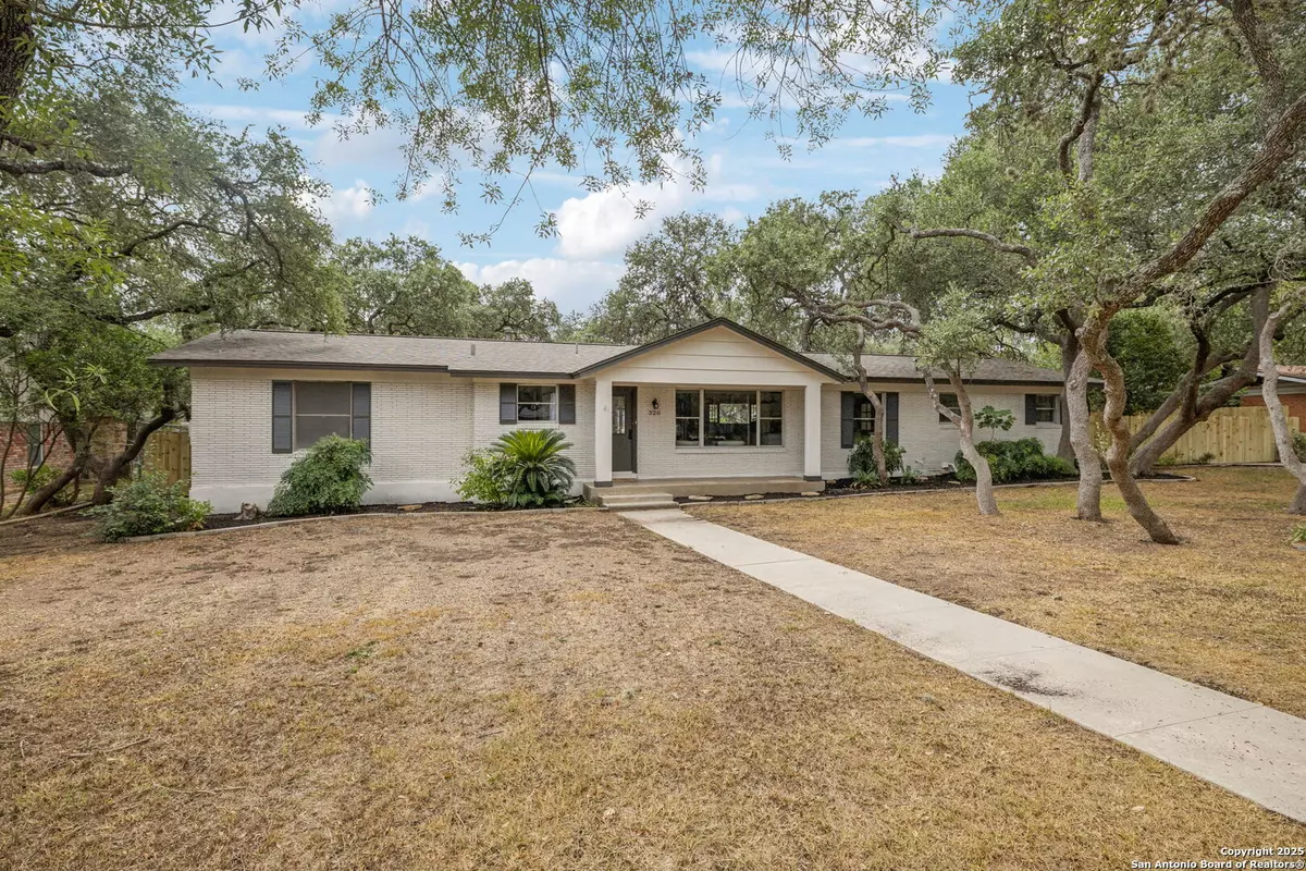 Hollywood Park, TX 78232,320 el portal