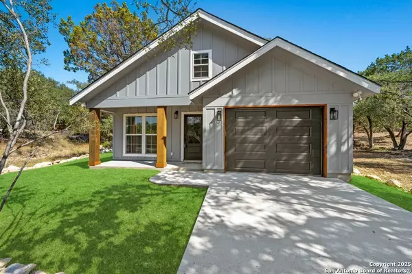 1316 Lonesome, Canyon Lake, TX 78133