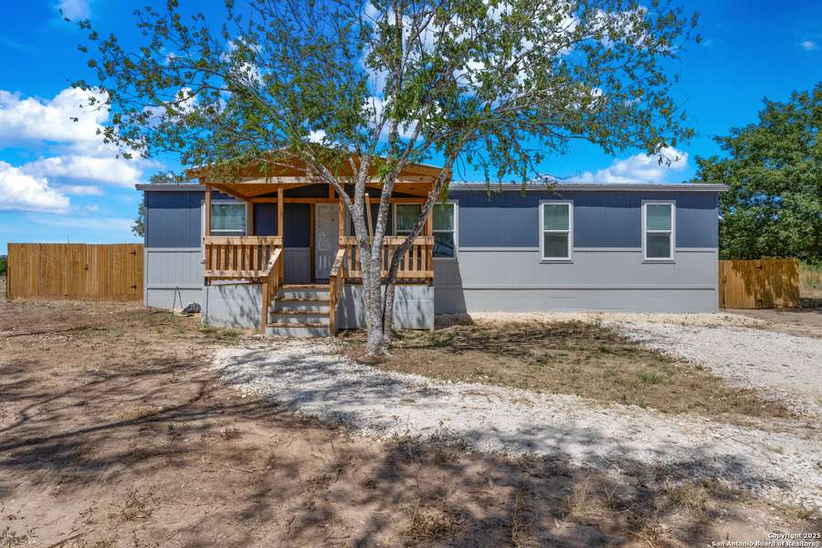 11867 Jarrat Road, San Antonio, TX 78002