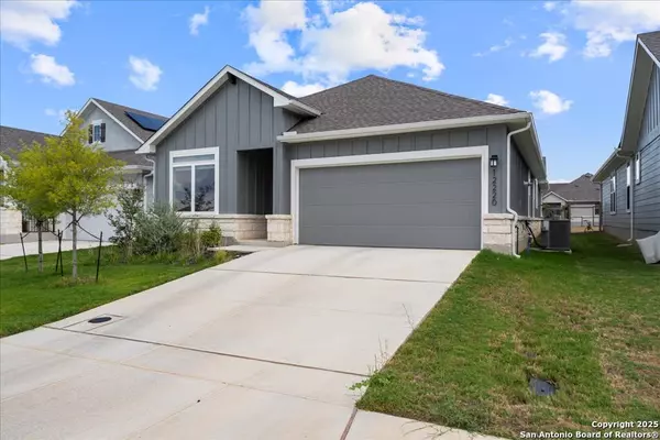 Schertz, TX 78154,12220 Latticework
