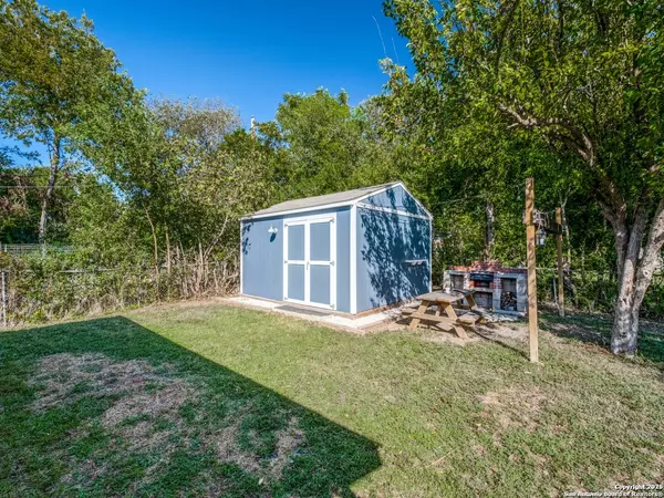 San Antonio, TX 78219,1206 Rossolis