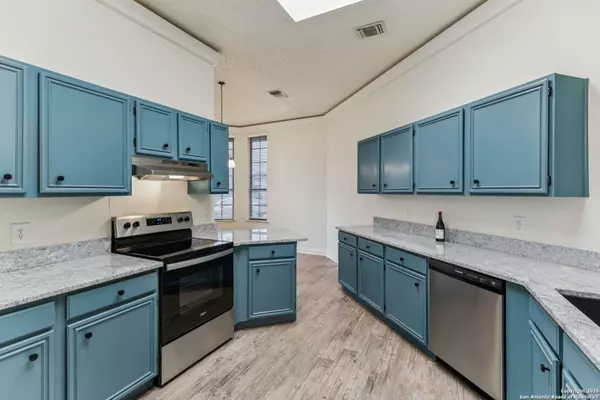 Converse, TX 78109,7009 Jefferson Ridge