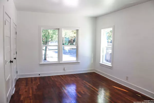 San Antonio, TX 78212,410 Fulton Ave UNIT 2