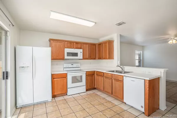 San Antonio, TX 78242,6611 Walnut Valley