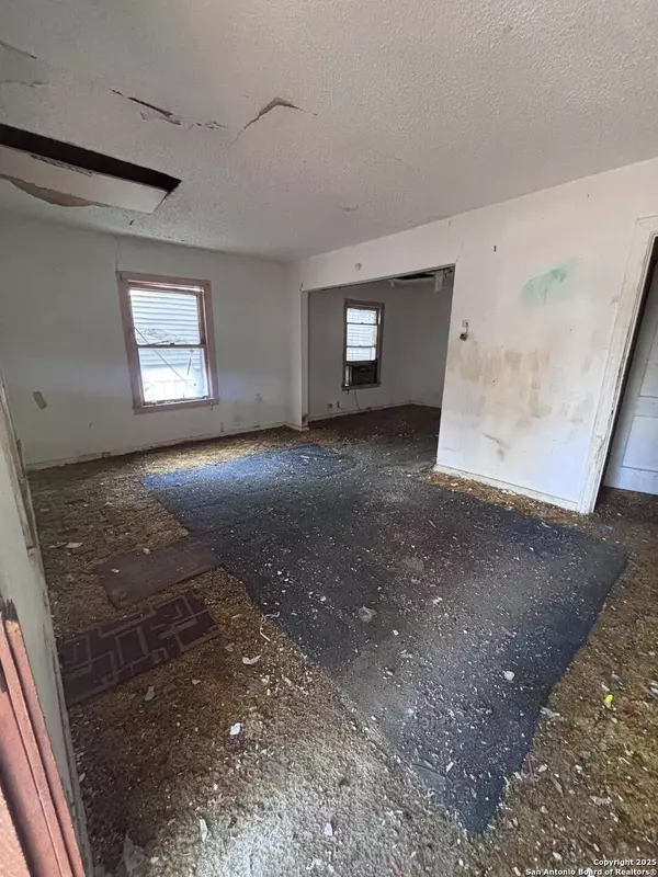 San Antonio, TX 78228,2737 Craig Pl