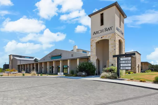 Fredericksburg, TX 78264,5112 Hwy 290 #229