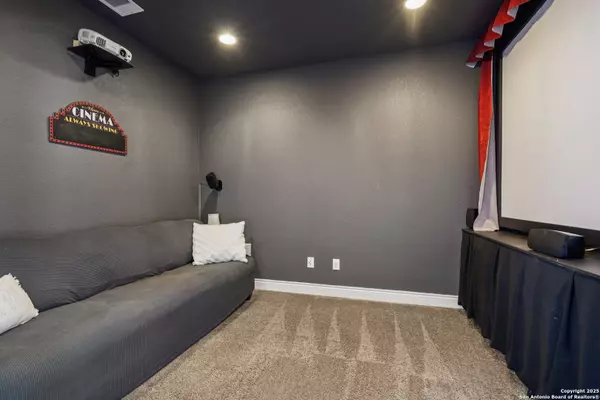 Seguin, TX 78155,2140 Pioneer