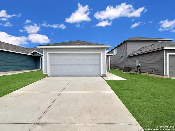 5724 ALOPE WAY, Seguin, TX 78155