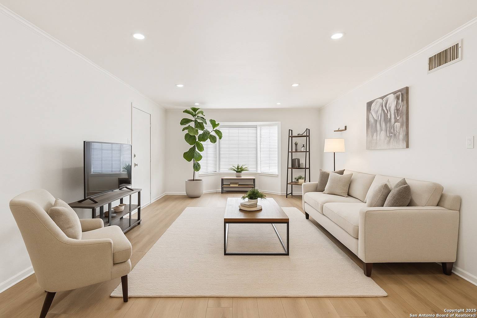 102 Ruelle Ln UNIT 220-B, San Antonio, TX 78209