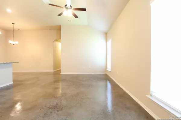 Buda, TX 78610,283 Joanne Loop UNIT B