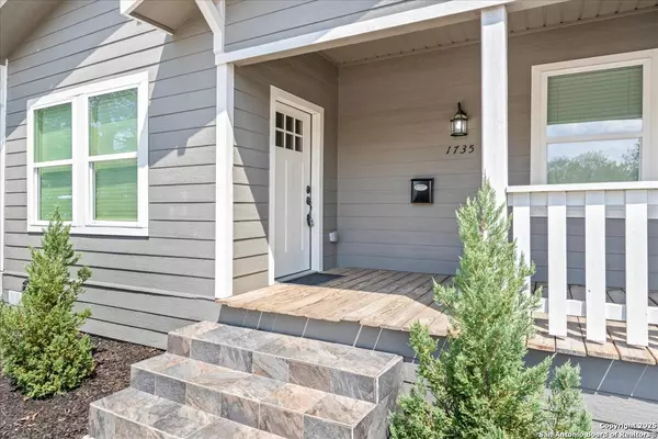 San Antonio, TX 78202,1735 Center