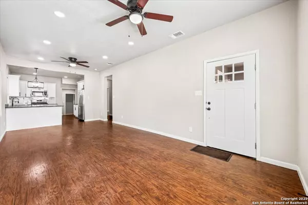 San Antonio, TX 78202,1735 Center