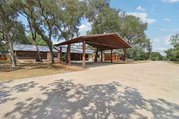 San Antonio, TX 78266,21195 Bat Cave