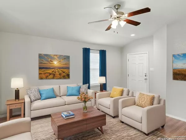 Seguin, TX 78155,737 Peak Place