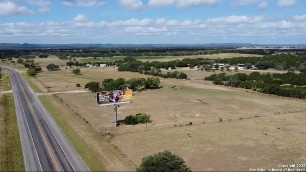 Bandera, TX 78003,1607 State Highway 173