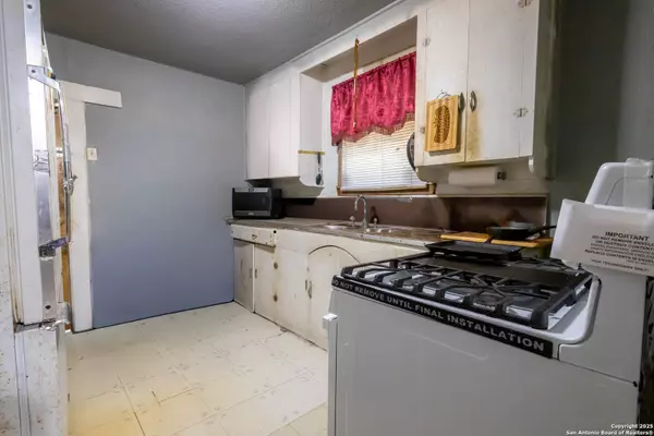 San Antonio, TX 78201,2040 Laurel