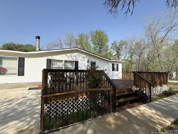 Elmendorf, TX 78112,4132 Accors