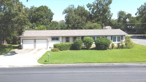 1202 27TH STREET, Hondo, TX 78861-3012