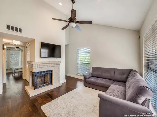San Antonio, TX 78229,8655 Datapoint UNIT 802