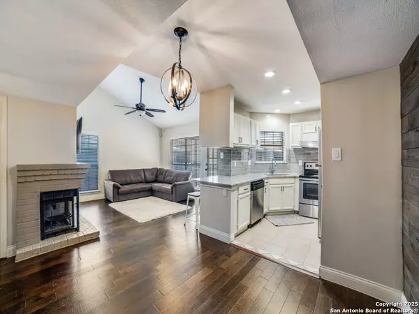 San Antonio, TX 78229,8655 Datapoint UNIT 802