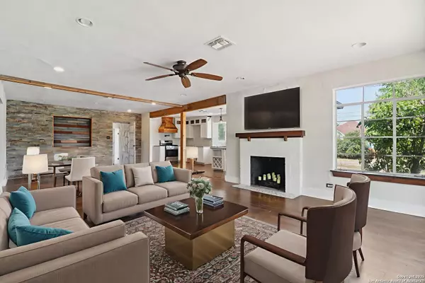 San Antonio, TX 78202,700 Dawson