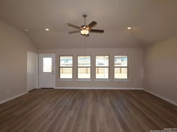 San Antonio, TX 78253,6758 Red Buffalo Trail