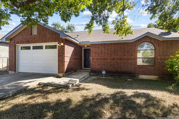 San Antonio, TX 78213,642 Freiling