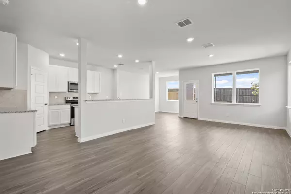 Converse, TX 78109,3207 Katzer Lane