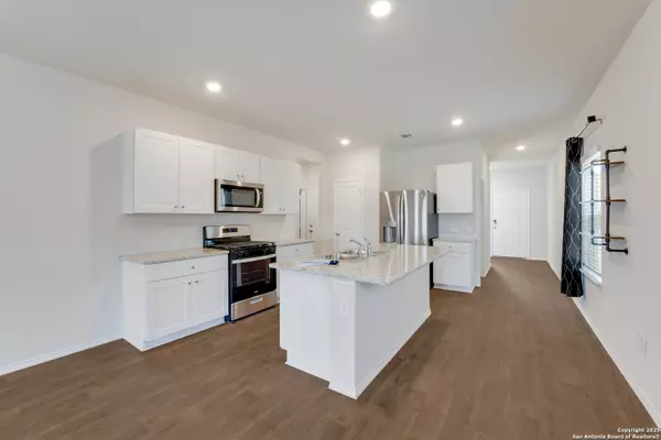 New Braunfels, TX 78130,2887 Panther Spring