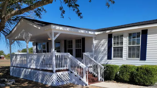 320 Grandview Drive, San Marcos, TX 78666