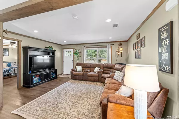 Stockdale, TX 78160,230 County Road 426