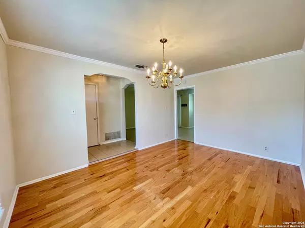 Leon Valley, TX 78238,6714 Straw Flower St