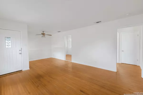 San Antonio, TX 78209,323 Blakeley