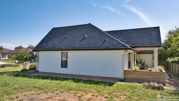 Fredericksburg, TX 78624,105 Parlin Ln