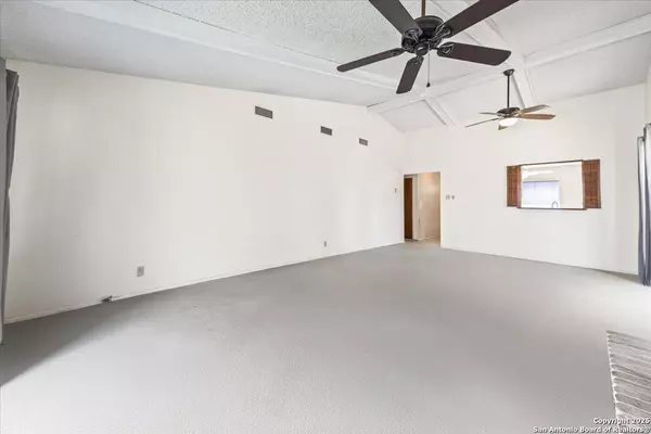San Antonio, TX 78230,11303 Vance Jackson UNIT F4