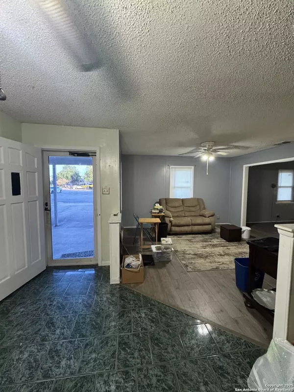 San Antonio, TX 78224,2727 Coldstream St.