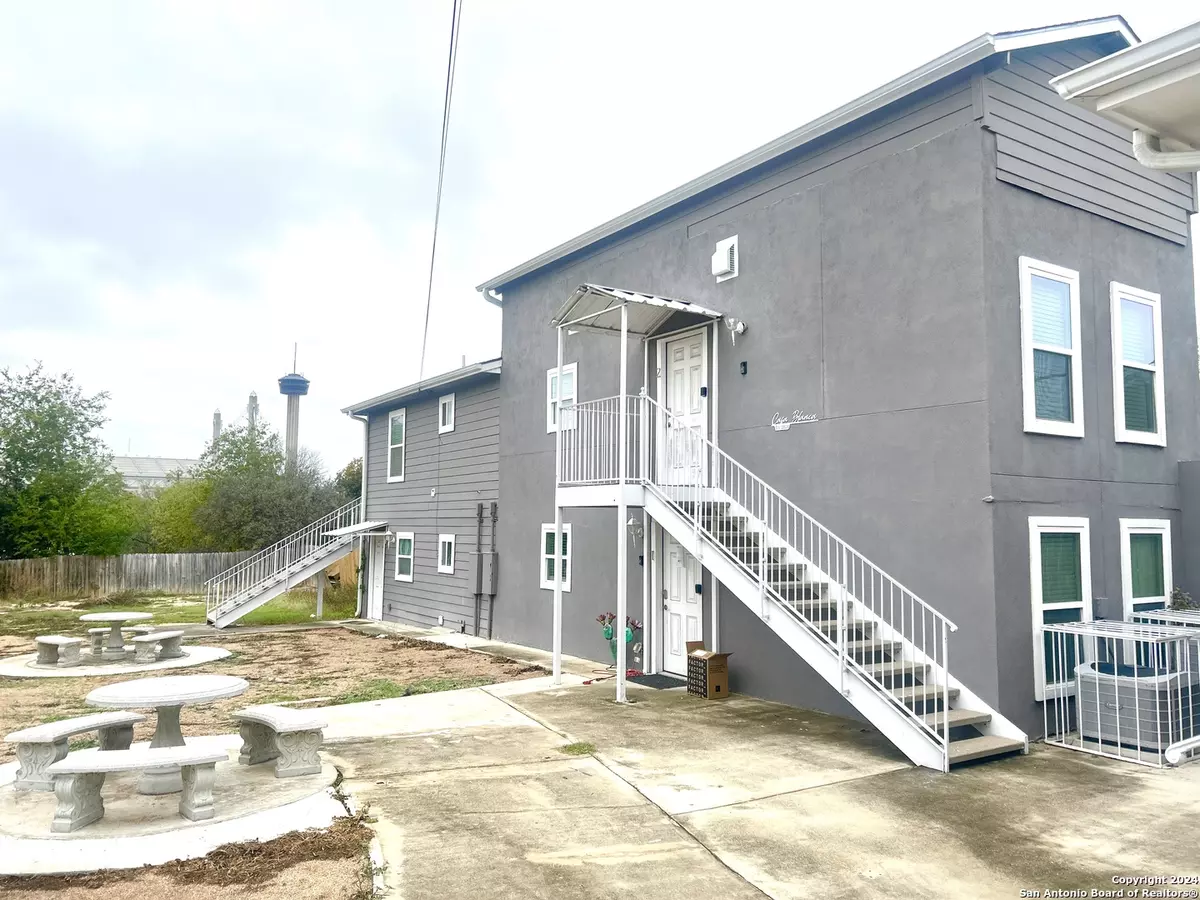 San Antonio, TX 78203,319 South Olive Street UNIT 2