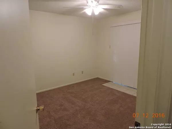 San Antonio, TX 78240,8510 STONEBRIDGE UNIT 2